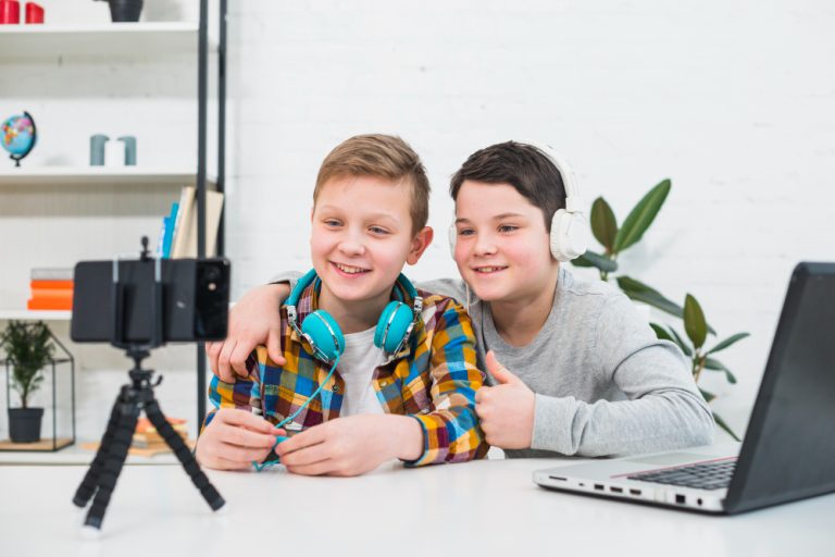 Od ilu lat można nagrywać na YouTube?